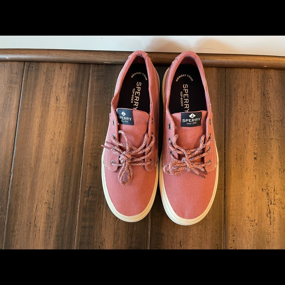 Sperry Sneakers